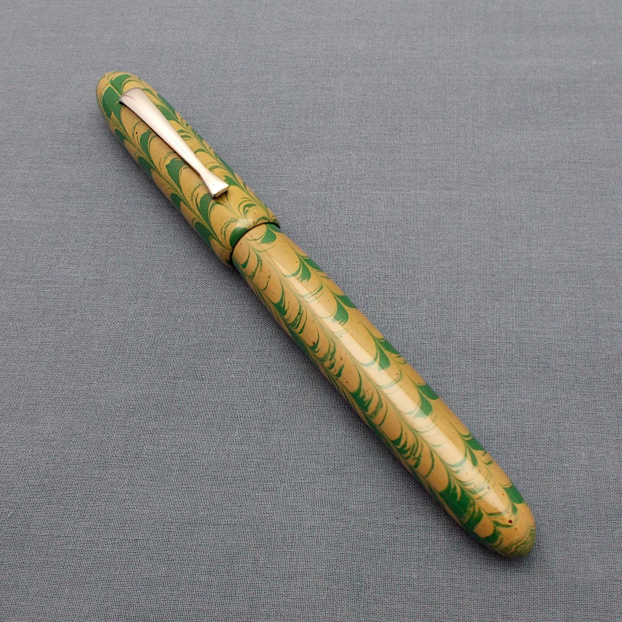 Handmade pen - CROSS Style in MARGARITA SWIRL online (Greenish Yellow and White) Acrylic and Gold Titanium Nitride